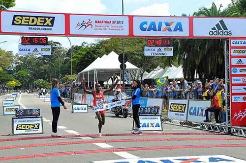 Vitória de Stanlei Koech no masculino / Foto: Ronaldo Milagres/MBraga Comunicação